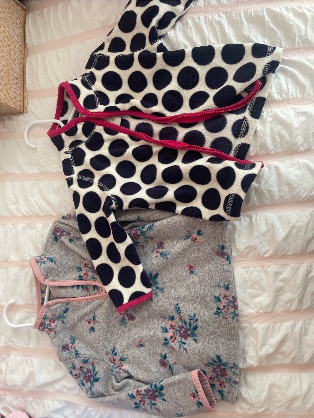 OshKosh B'gosh Blue & PinkPolka Dot Fleece Jacket with Pink Trim

Vintage